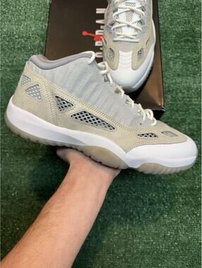 Jordan Retro 11 Low IE Light Orewood Brown Size 10.5